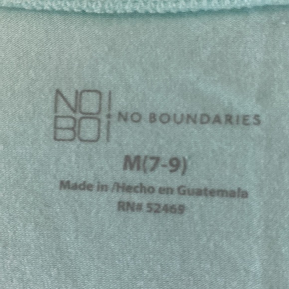 No Boundaries Juniors’ Everyday Short Sleeve Set 2 T-Shirt - Picture 4 of 8